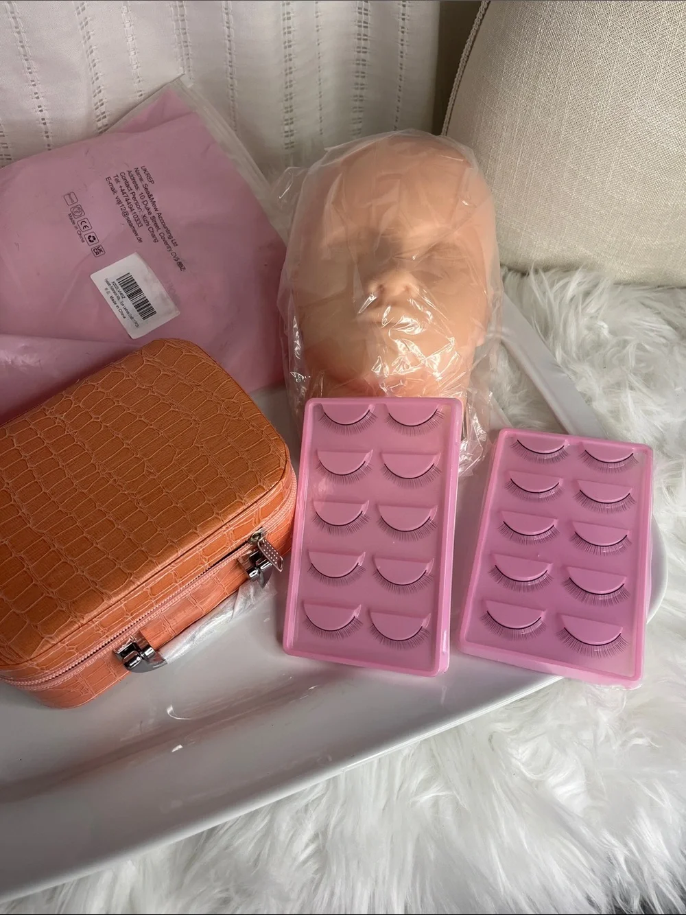 Pink Faux Eyelash Kit with Practice Head and Storage Case - Women Skincare